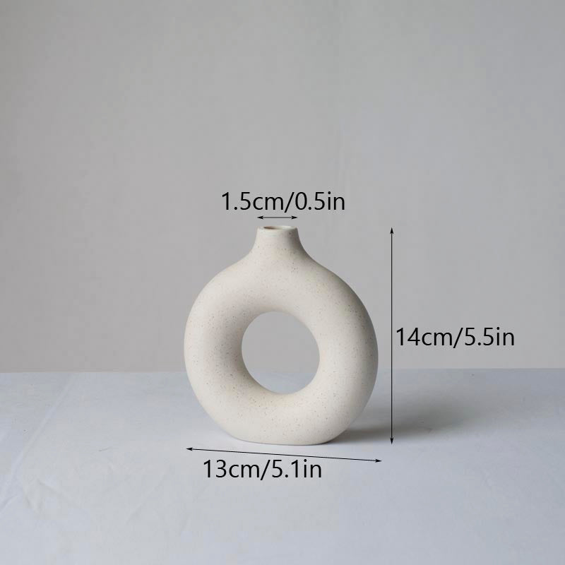 BowLift | Minimalist Circular Ceramic Vase