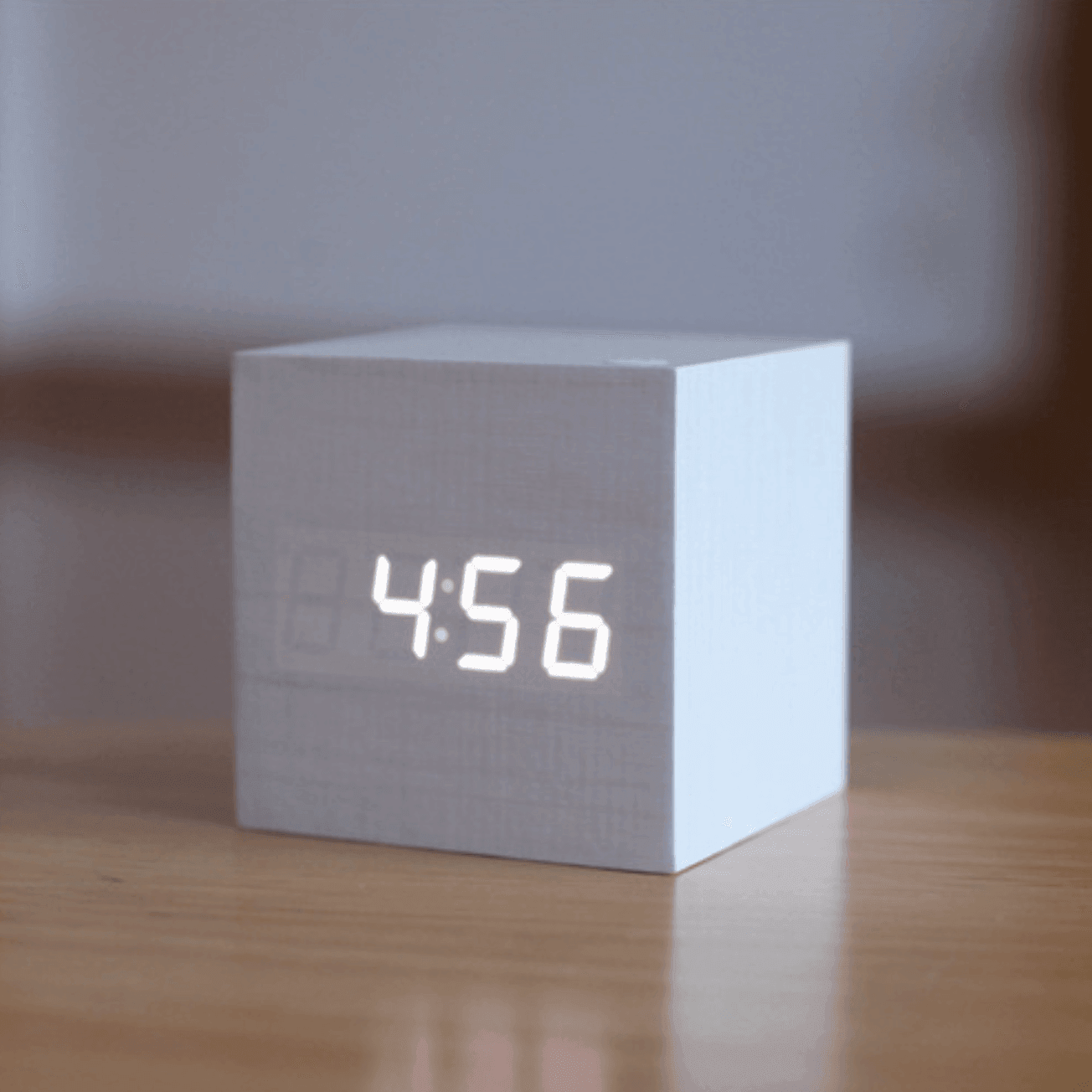 BowLift | Digital Wood LED Clock