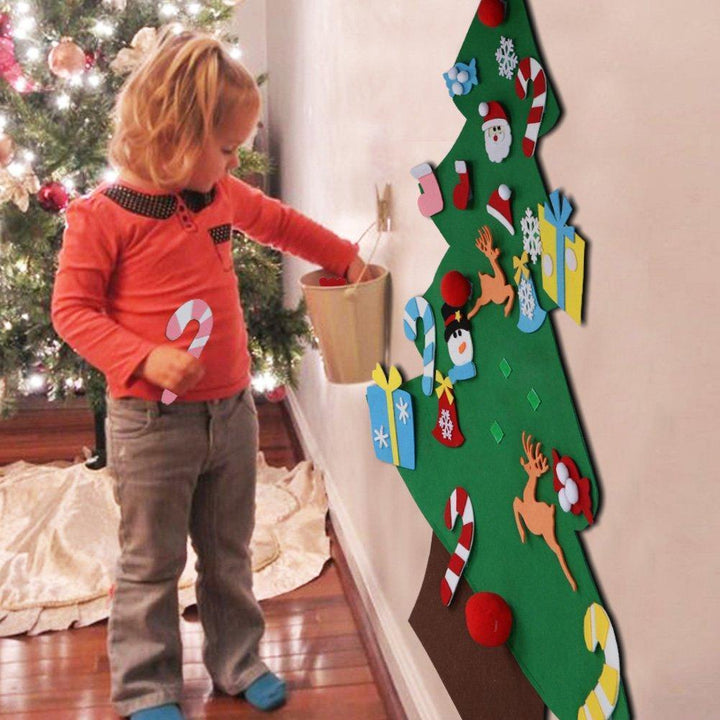 BowLift | DIY Felt Christmas Tree