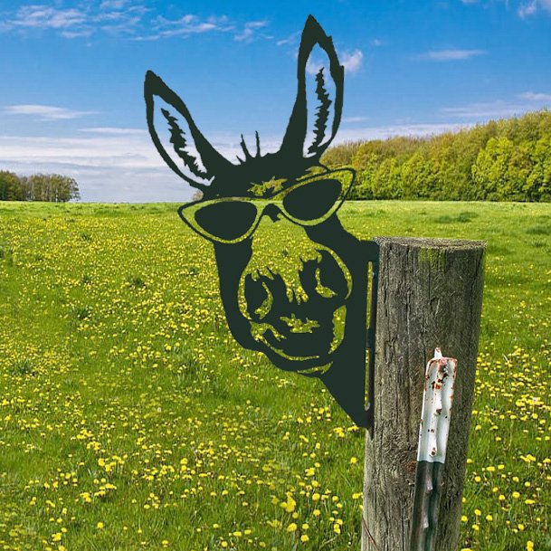 Outdoor Garden Farm Peeping Goat Metal Artwork Indoor Decoration | Bowlift