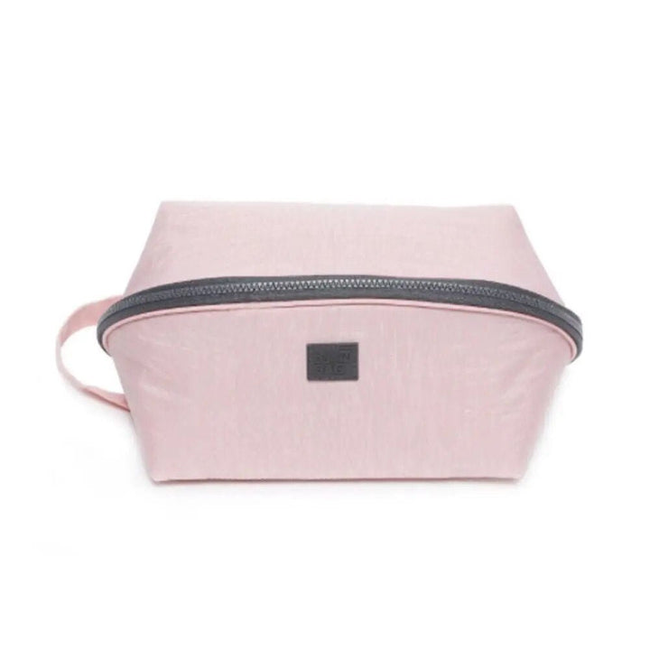 BowLift | WanderWear - Revolutionize your travels - Smart storage for underwear