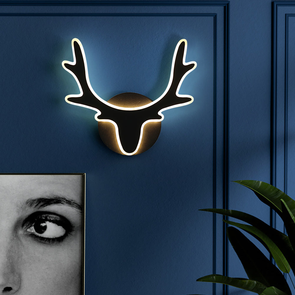 Wall lamp in Scandinavian style with deer antler decoration, modern LED lighting | Bowlift