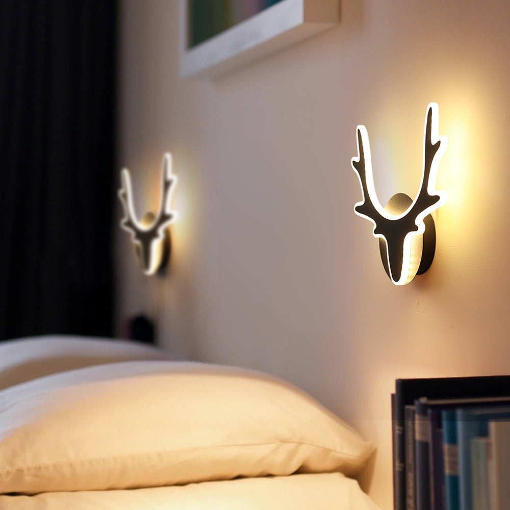 Wall lamp in Scandinavian style with deer antler decoration, modern LED lighting | Bowlift