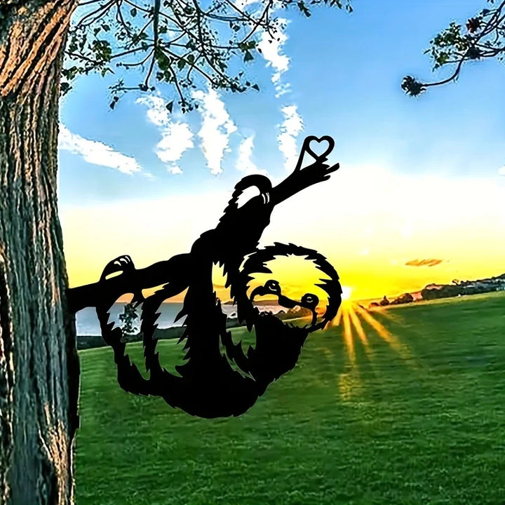 BowLift | Charming sloth for a fairy tale garden