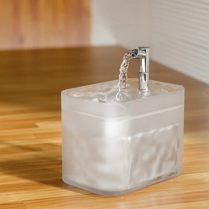 Automatic water fountain for pets | Clean, continuous water for your furry friend | Bowlift