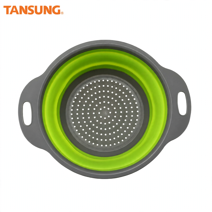 Folding vegetable bowl with strainer