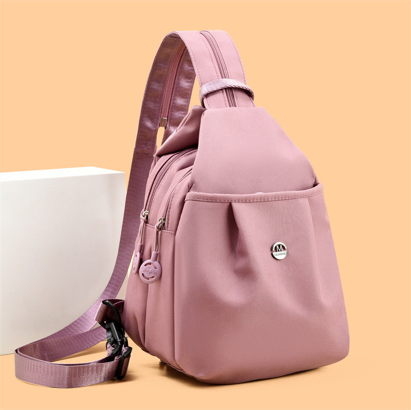 Compact backpack made of Oxford fabric, versatile use