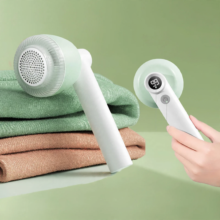 Lint remover with intelligent display