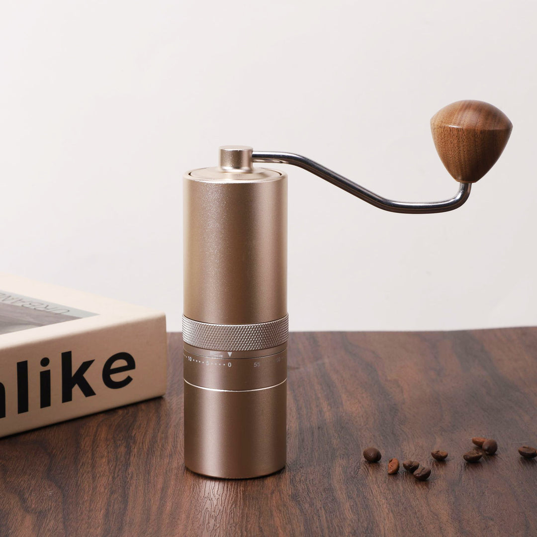 Hand coffee grinder with steel core, luxury design