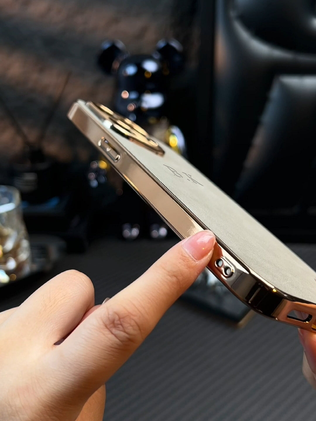 EdelLamm iPhone Luxury Case | Bowlift