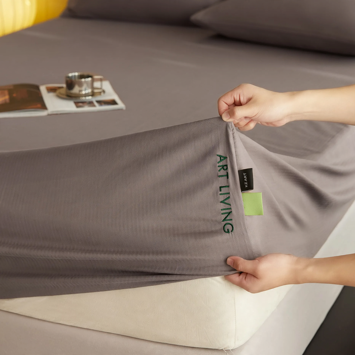 Cotton fitted sheet, 150 cm, solid color