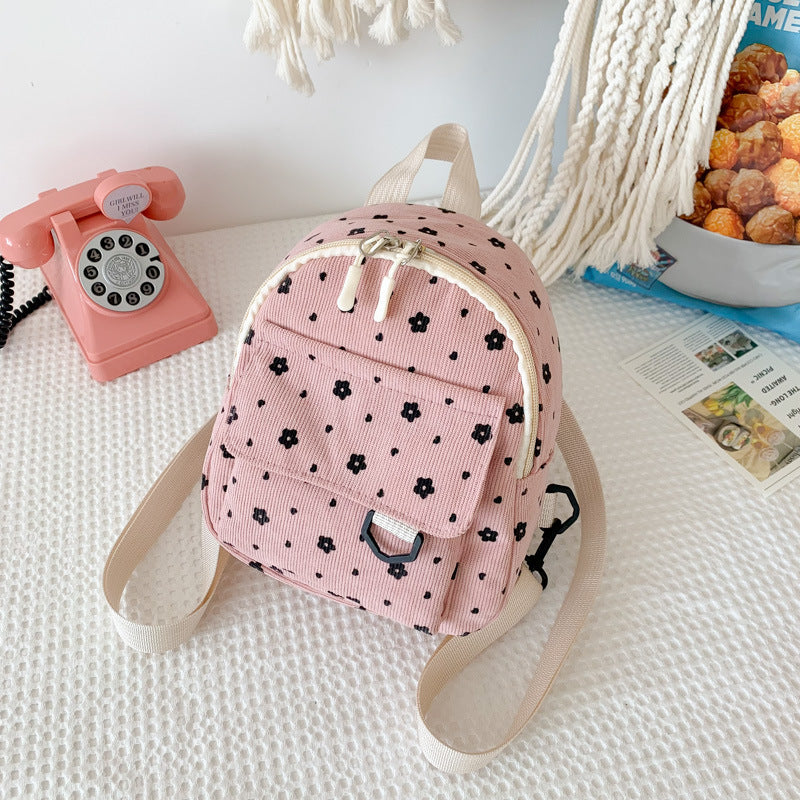 Smaller backpack made of cotton, abrasion-resistant