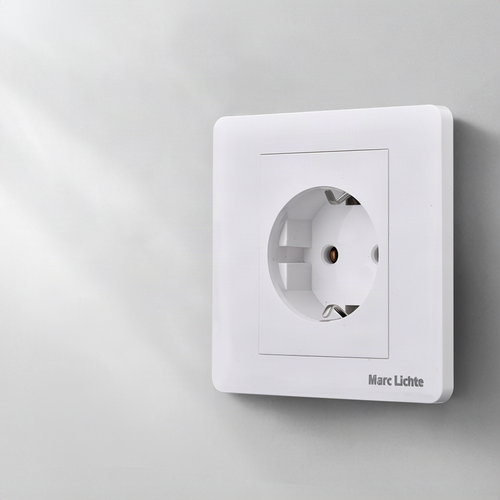 European flush-mounted socket 16 A
