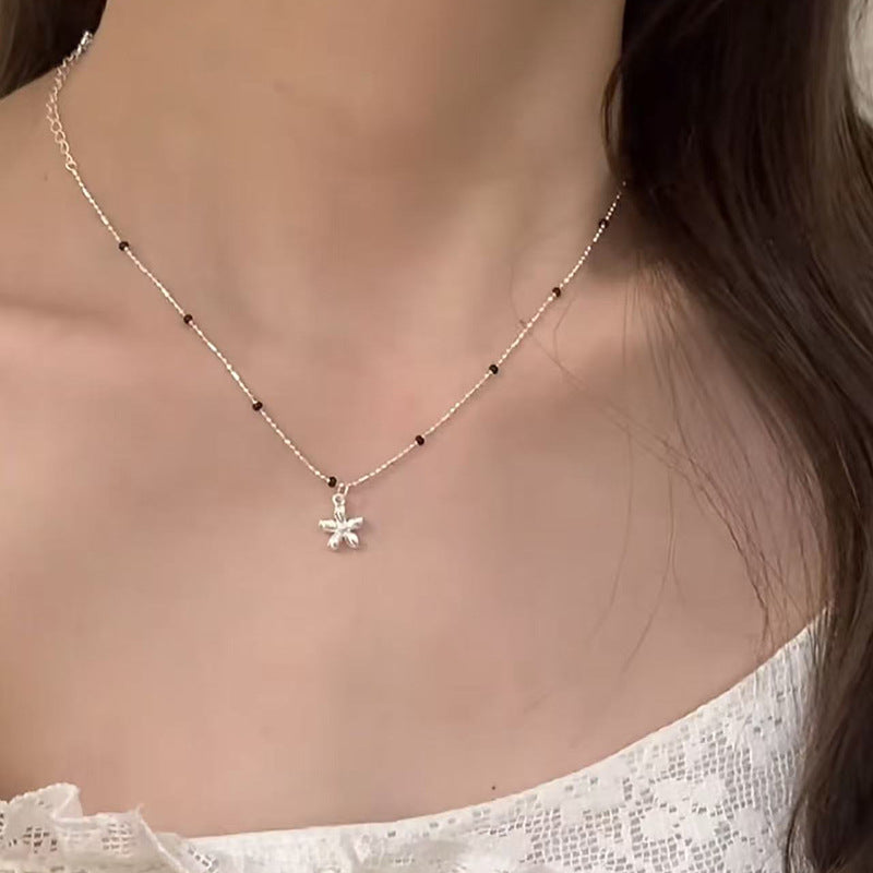 Pearl necklace with silver clasp, pearls 4–12 mm
