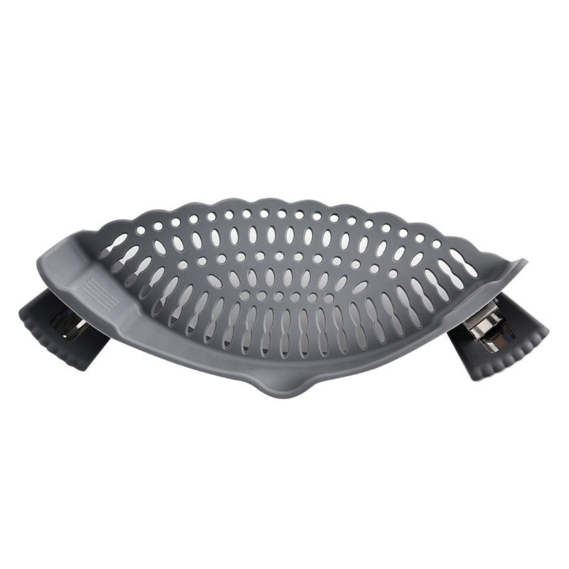Silicone sieve for clamping onto pot edge