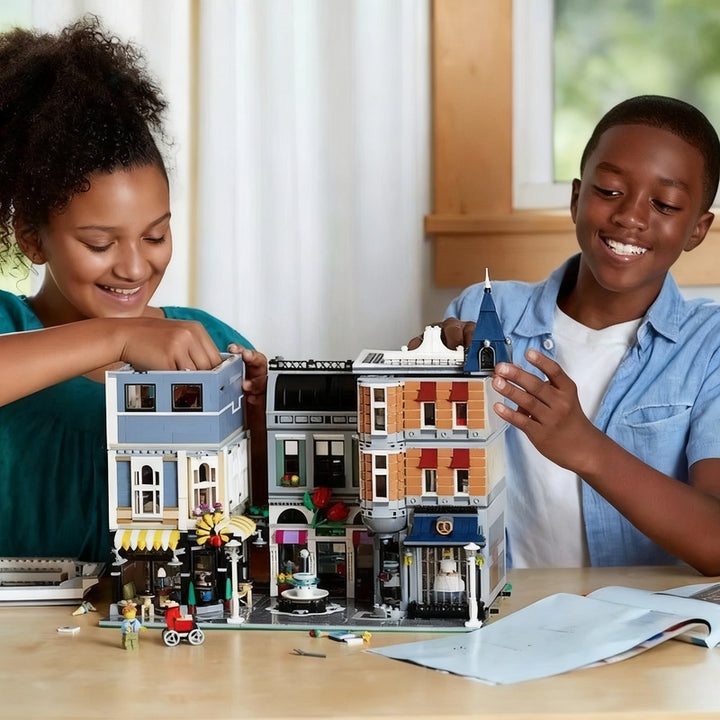 LEGO-compatible building blocks, castle set