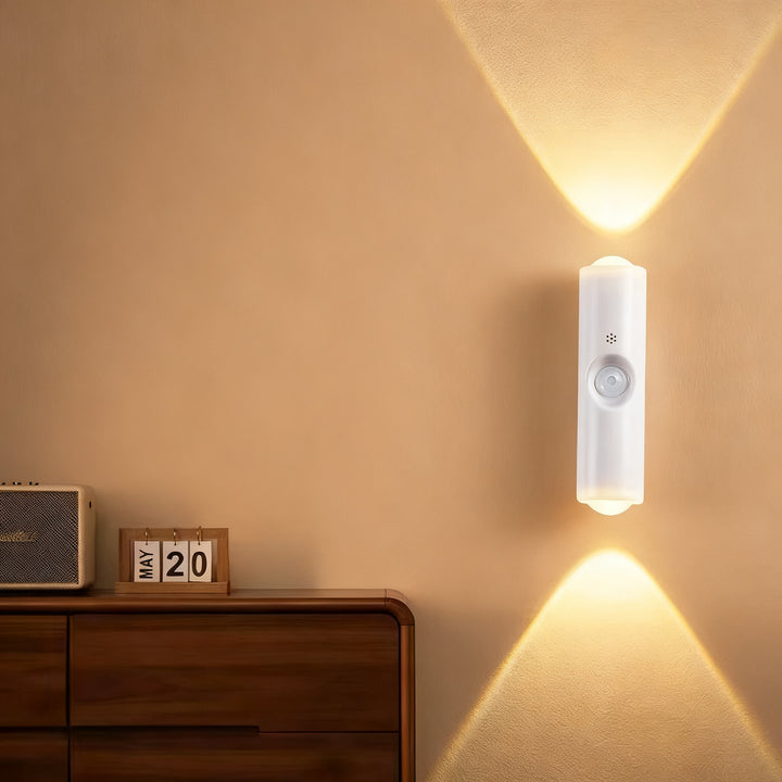 Wall lamp with motion sensor and LED