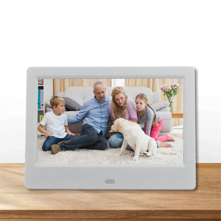 Digital picture frame 7 inch, model H7702D
