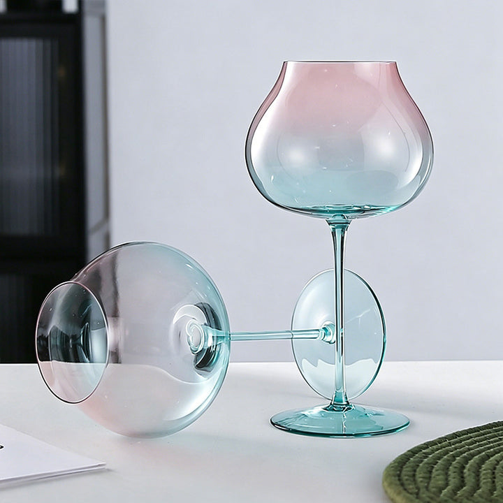 Wine glass, 601–700 ml, spherical shape