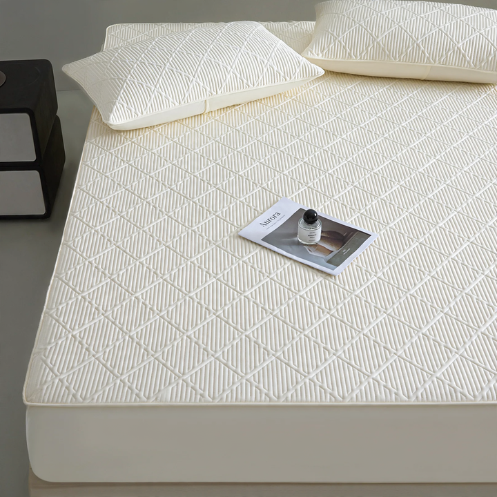 Mattress cover made of long-staple cotton, padded