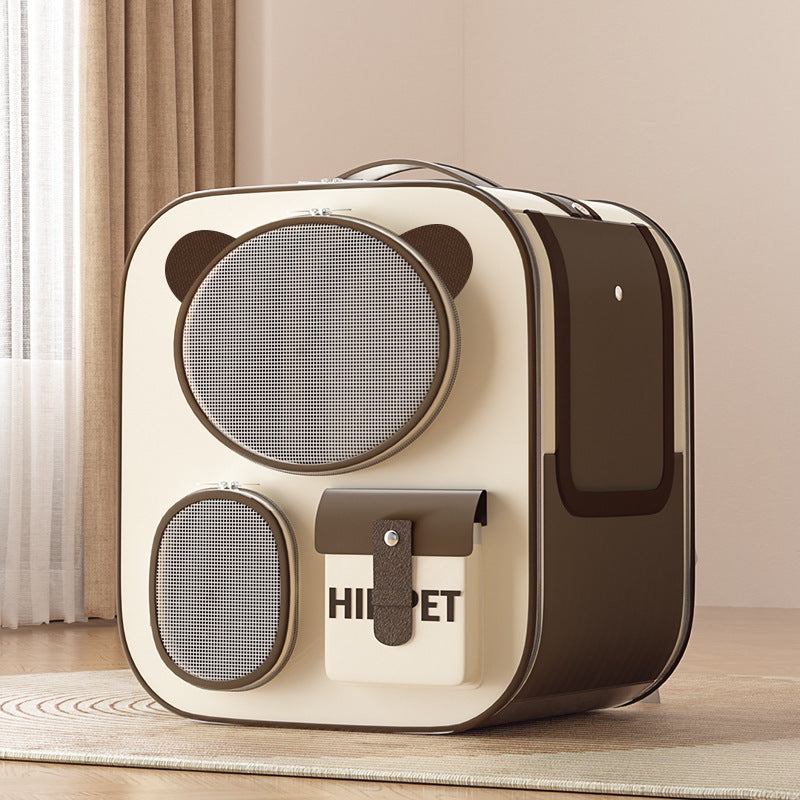 Pet transport box with wheels