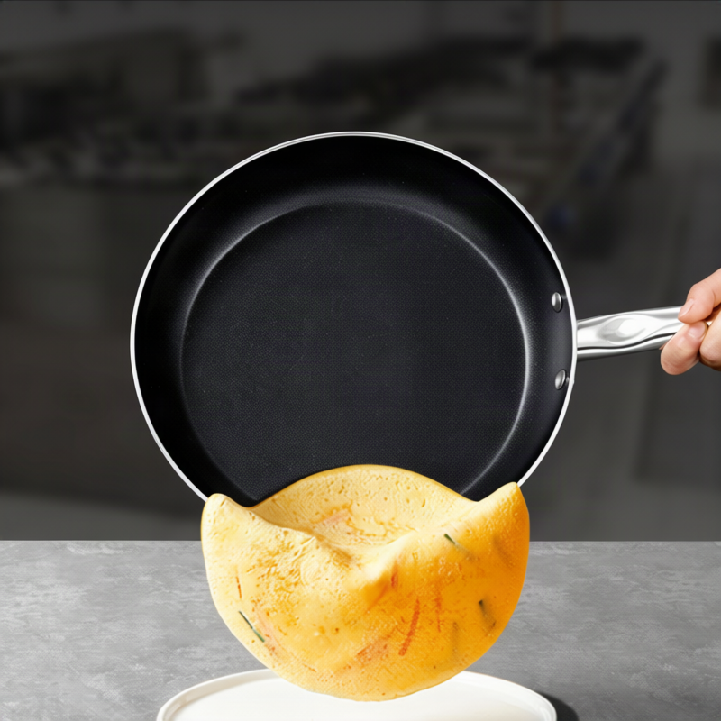 Frying pan with glass lid, cast iron bottom