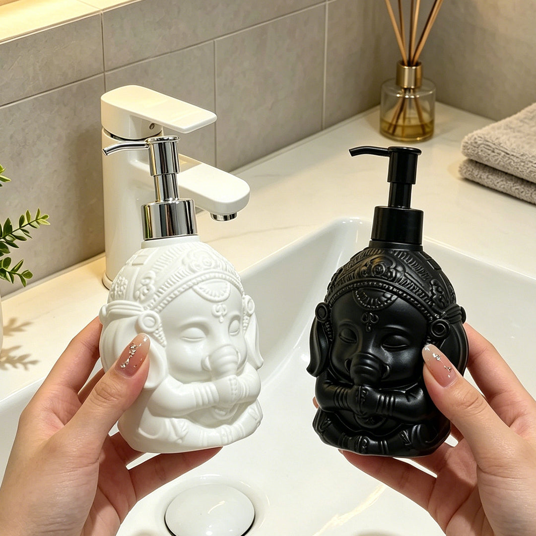 Elephant soap dispenser with pump closure