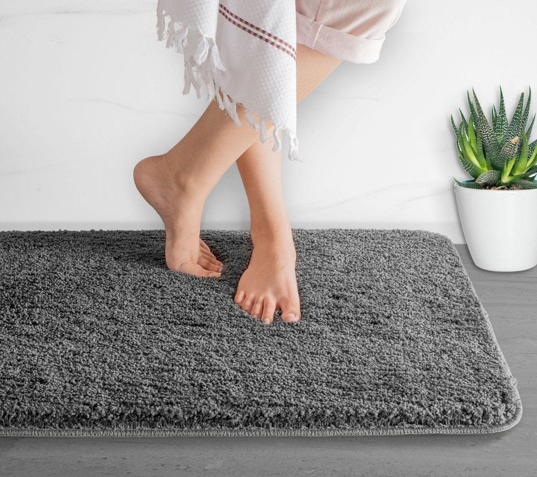 BowLift | Luxura UltraSoft Bath Mat | Super-absorbent microfiber bathroom rug with anti-slip backing