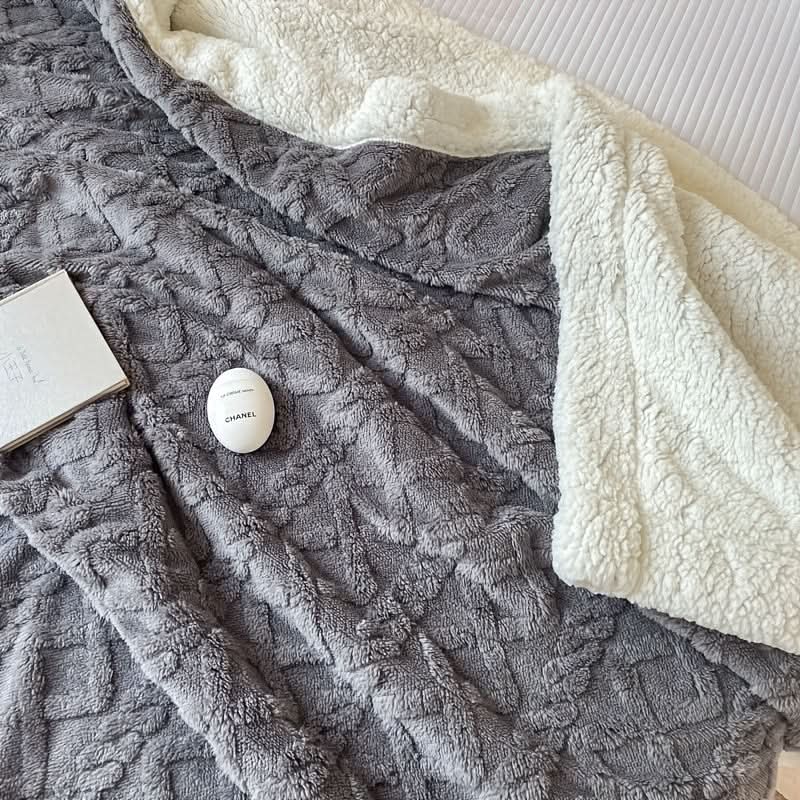 BowLift | Soft Comfort Blanket for Bed, Sofa, and Travel