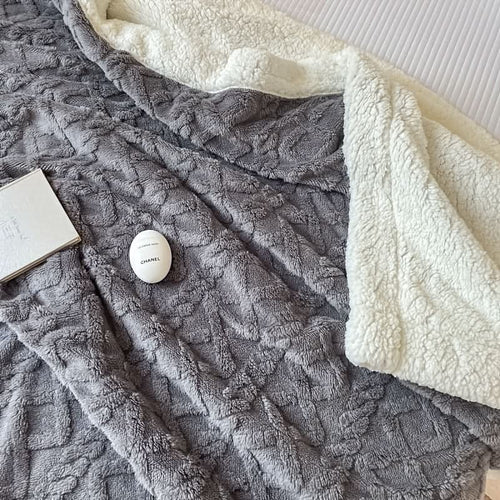 BowLift | Soft Comfort Blanket for Bed, Sofa, and Travel