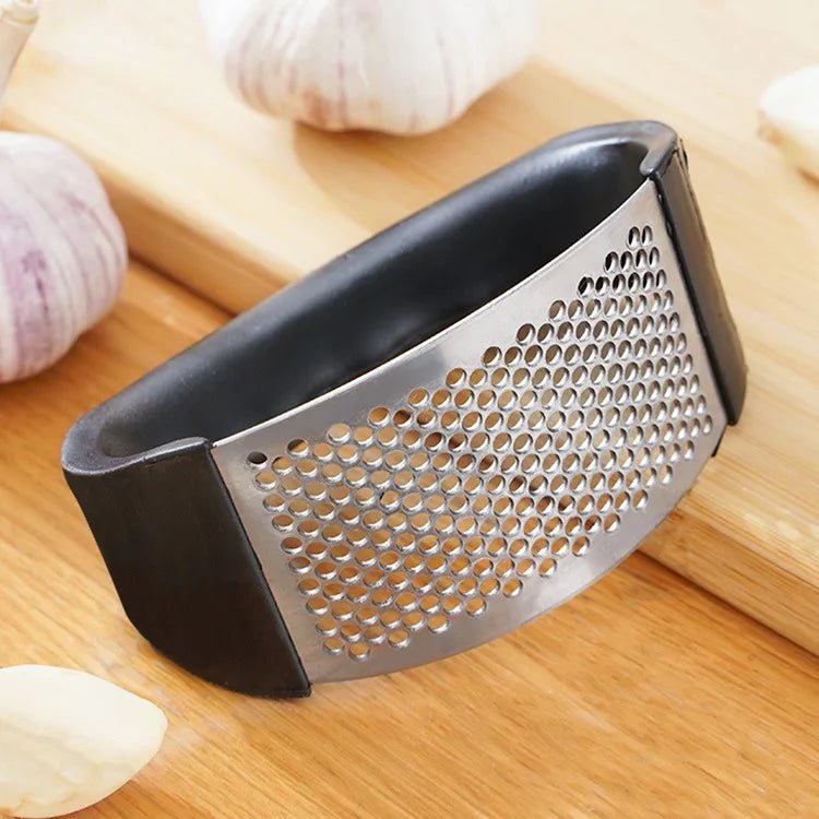 BowLift | EasyMince – stainless steel garlic and vegetable mincer