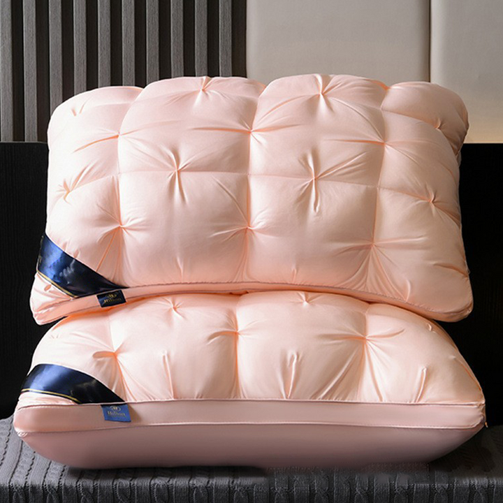 Ergonomic neck pillow with 3D quilting | Bowlift
