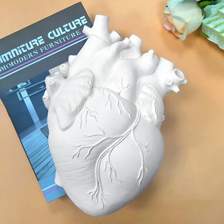 BowLift | Elena Heart-Shaped Vase – Greek-Inspired