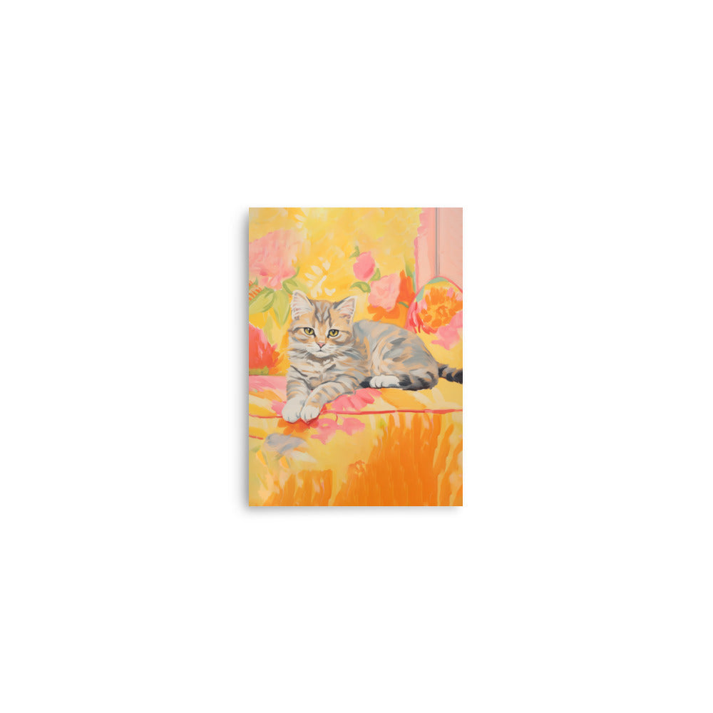Cat on a sofa | Bowlift