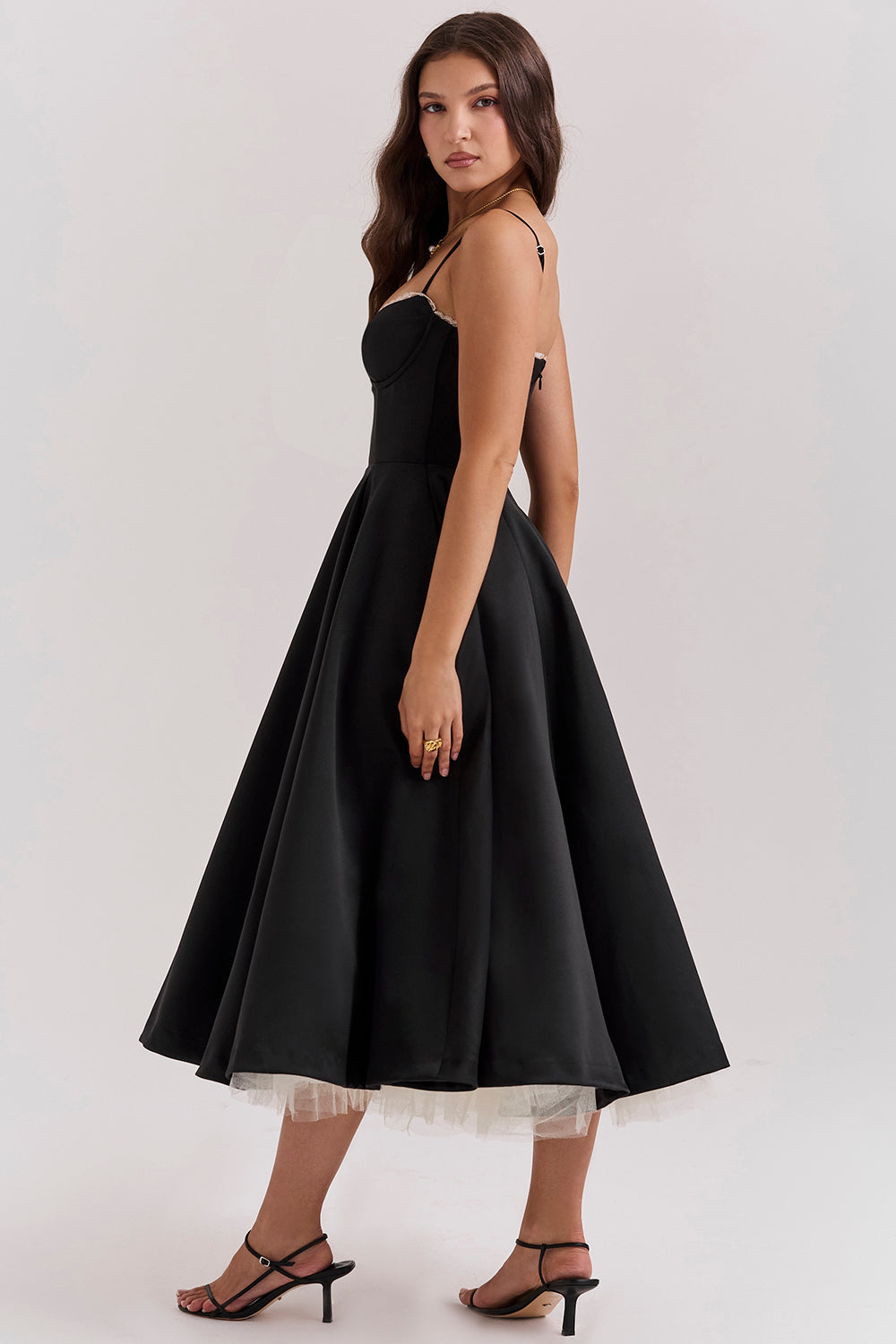 BowLift | Vivienne Feminine Flowy Comfort