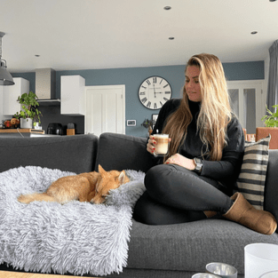 BowLift | QUEHY PETBED – Washable luxury cuddle blanket for dogs & cats