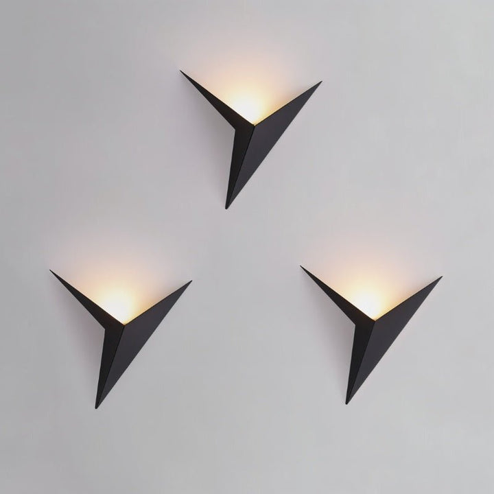 Elegant wall lamp - Modern LED wall light for stylish interiors | Bowlift