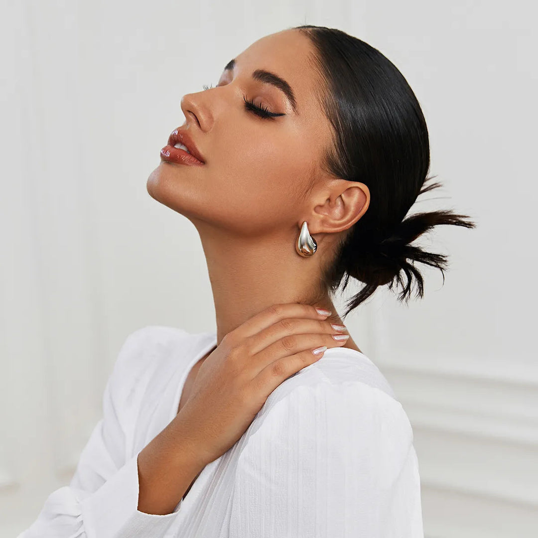 BowLift | ShineDrop Feminine Statement Glow