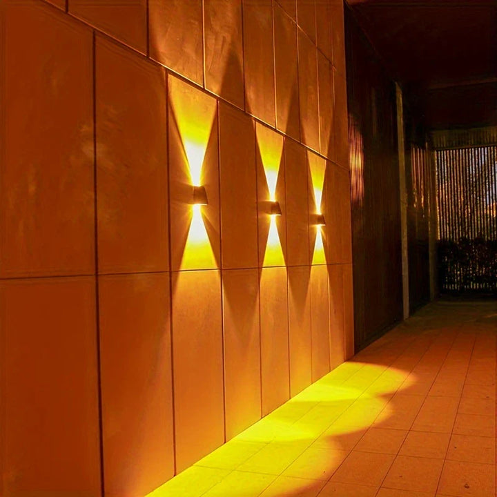 BowLift | Modern LED outdoor wall light with up & down light – Waterproof wall lamp for house facade and entrance area