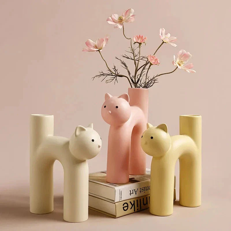 BowLift | Matte Kitten Flower Vase
