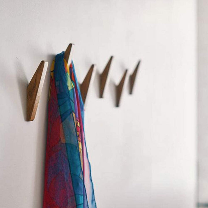BowLift | Wooden Wall Hooks Set Nordhaak – 6 Minimalistic Coat Hooks made of Solid Wood