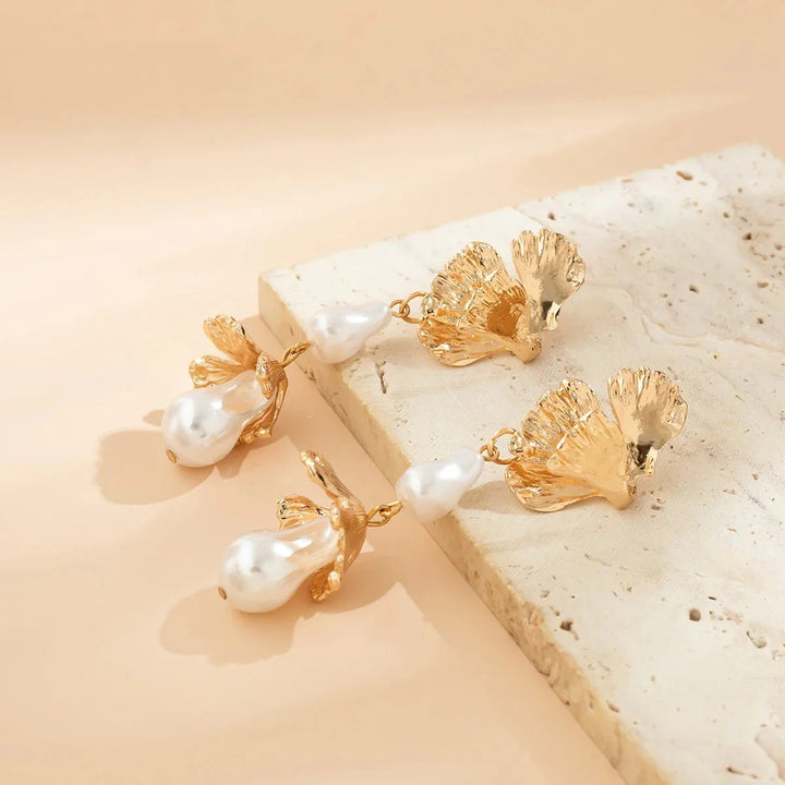 BowLift | Floral Pearl Blooming Earrings