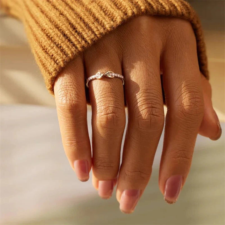 BowLift | Forever Infinity Diamond Ring