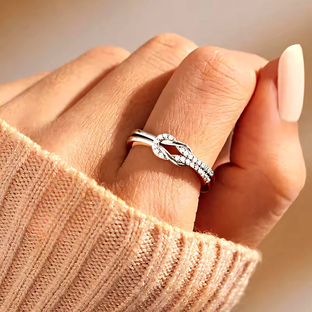 BowLift | Forever Connected Knot Ring