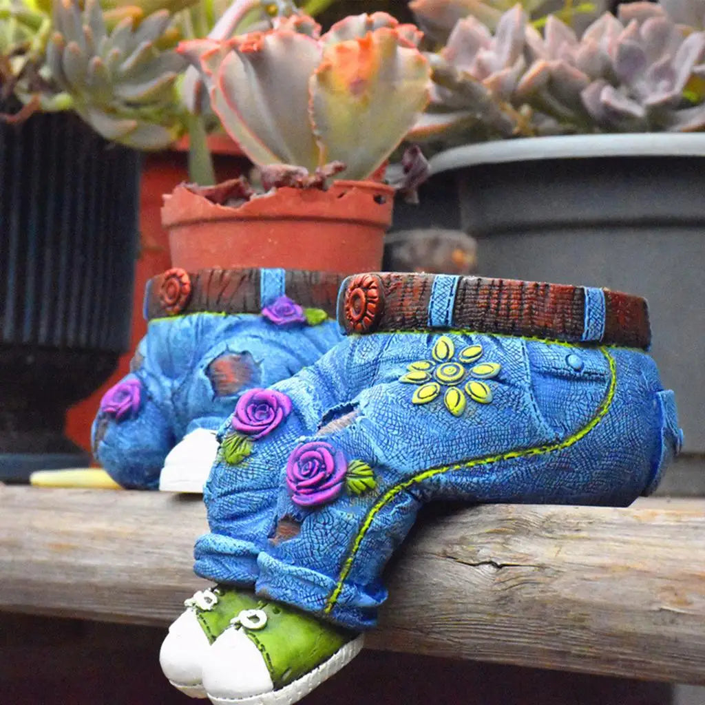 BowLift | GardenBuddy Gardener Resin Succulent Pot Sculpture