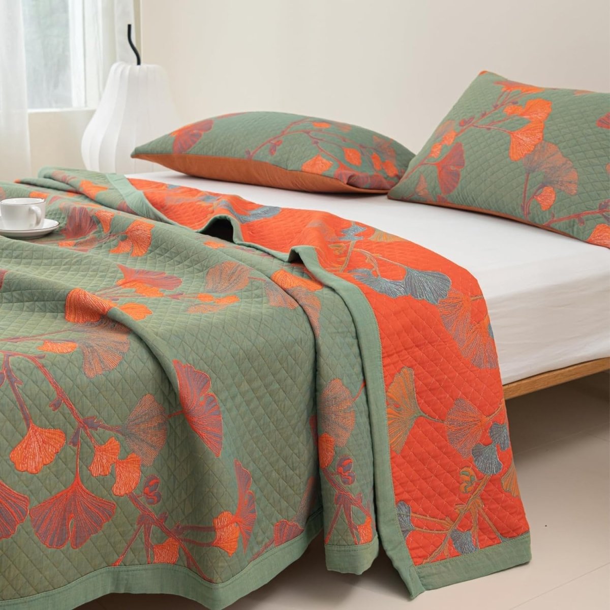 BowLift | GinkgoQuilt – Cotton Bedding Set with Botanical Reversible Design