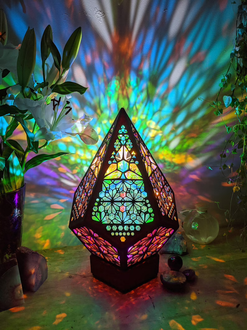 BowLift | Glass-In-Leaded Style LED Table Lamp - LumiAura
