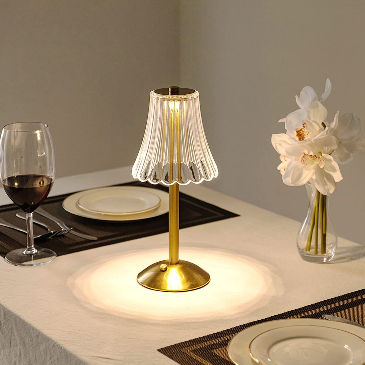 BowLift | Golden Crystal Table Lamp - Aurora Luxe