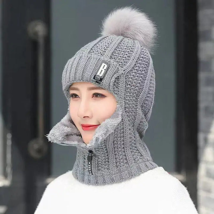 WinterPom – Trendy Accessory for Cold Winter Days Bowlift