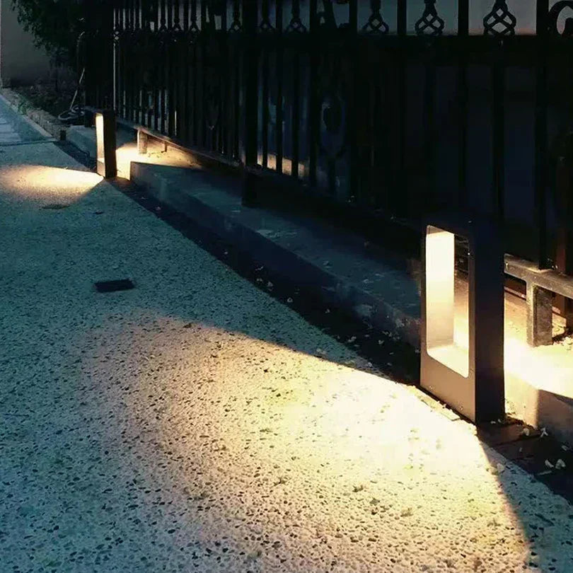 BowLift | Ground Garden Lamp for Outdoor - GardenGlow